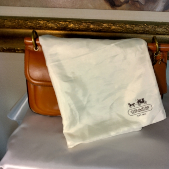 Coach 70th Anniversary City Willis Handbag - Picture 14 of 15